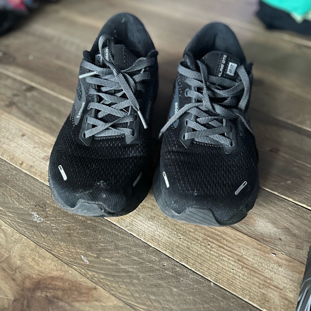 Brooks Adrenaline 22